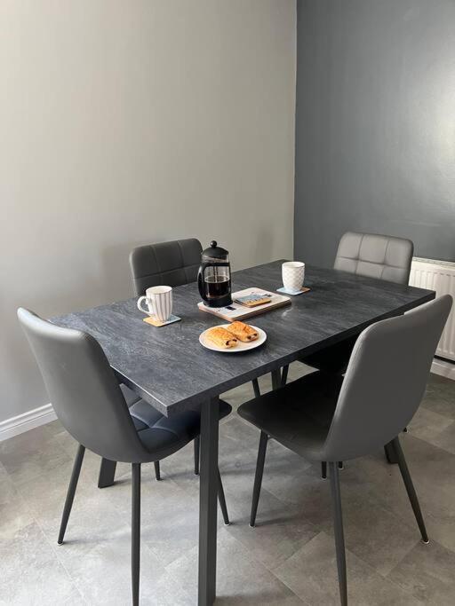 Seaside Apartment - 2 Storey 2 Bedrooms Ballycastle Exteriör bild