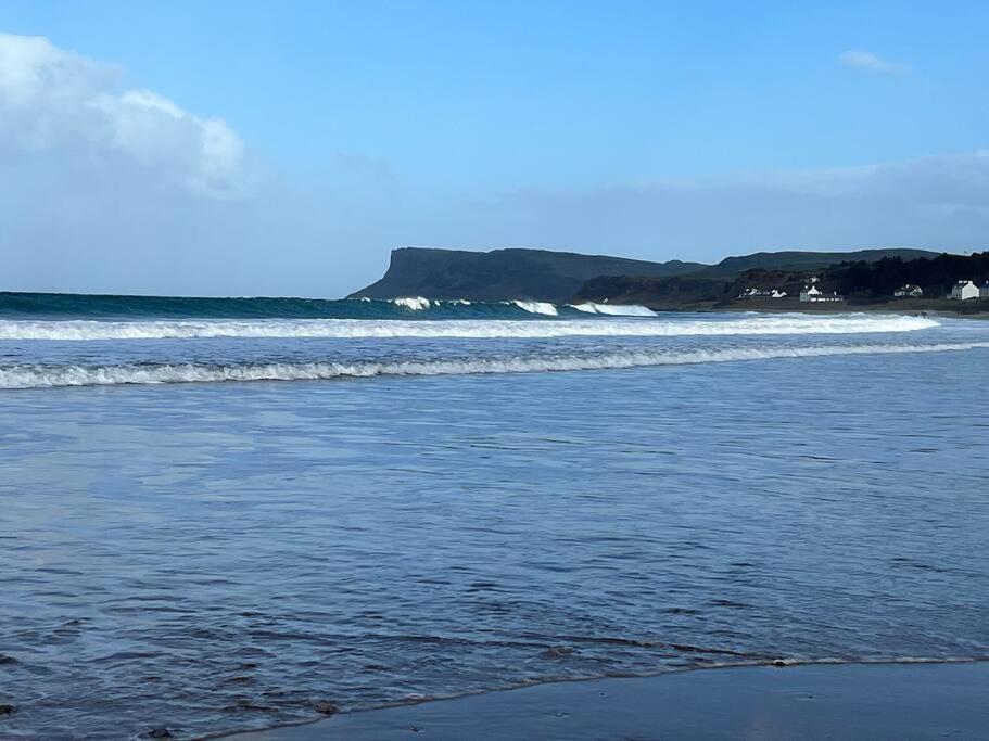 Seaside Apartment - 2 Storey 2 Bedrooms Ballycastle Exteriör bild
